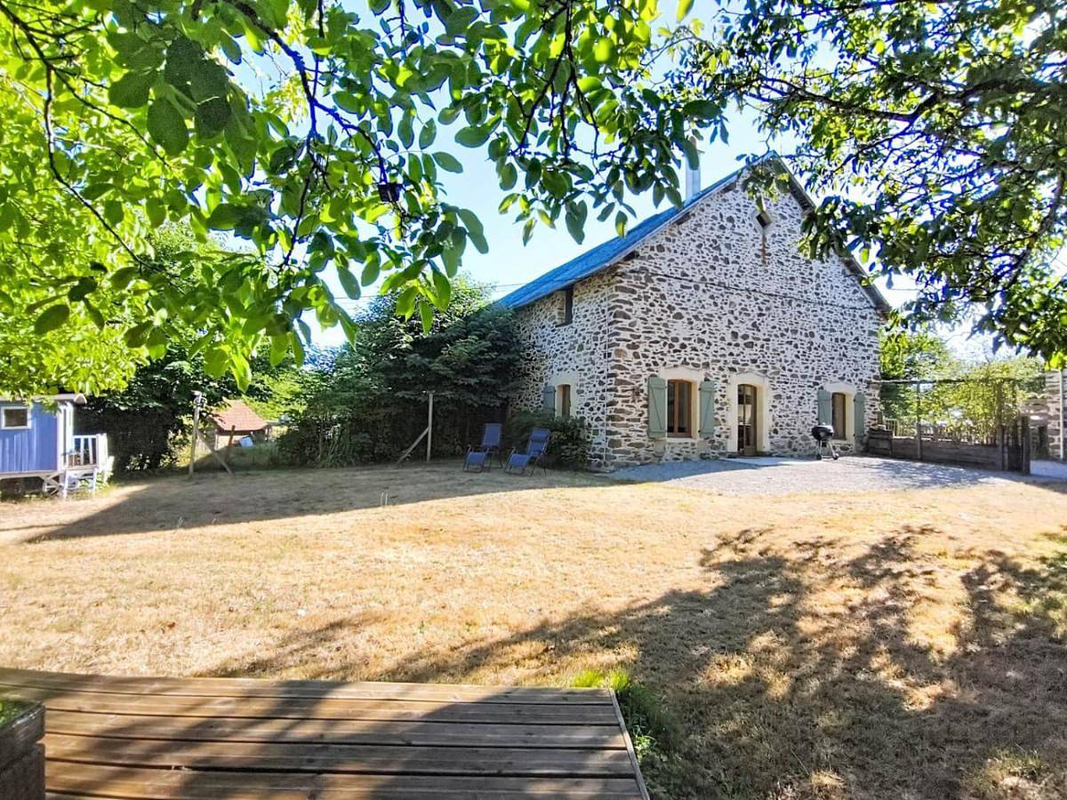 Gîte les Vieilles Poutres in Vigeois, Région de Brive-la-Gaillarde