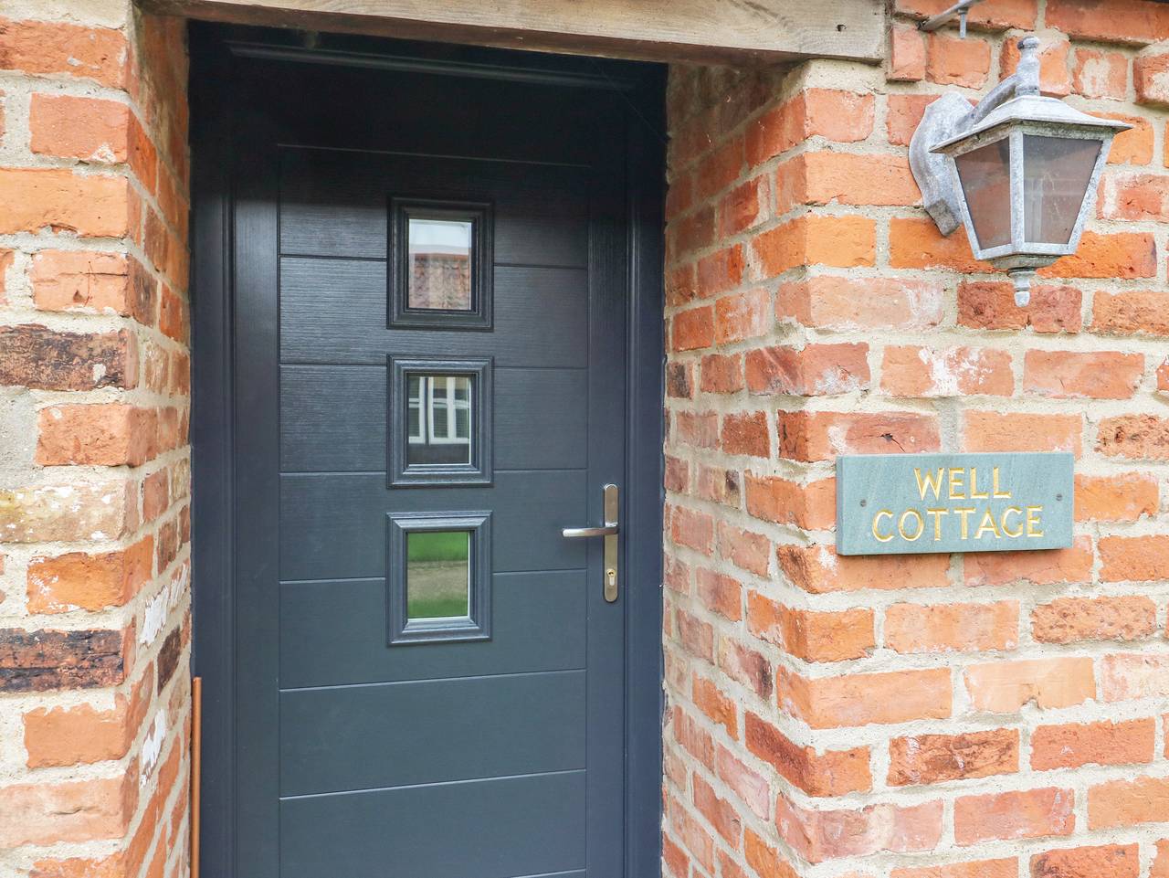 Well Cottage in Leven, East Riding of Yorkshire