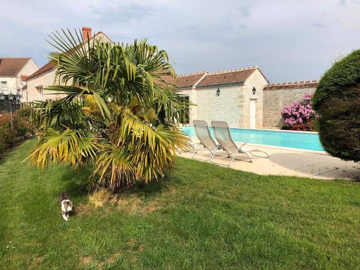 Gîte pour 9 personnes, avec sauna et piscine ainsi que jacuzzi et jardin à Donnery - 2