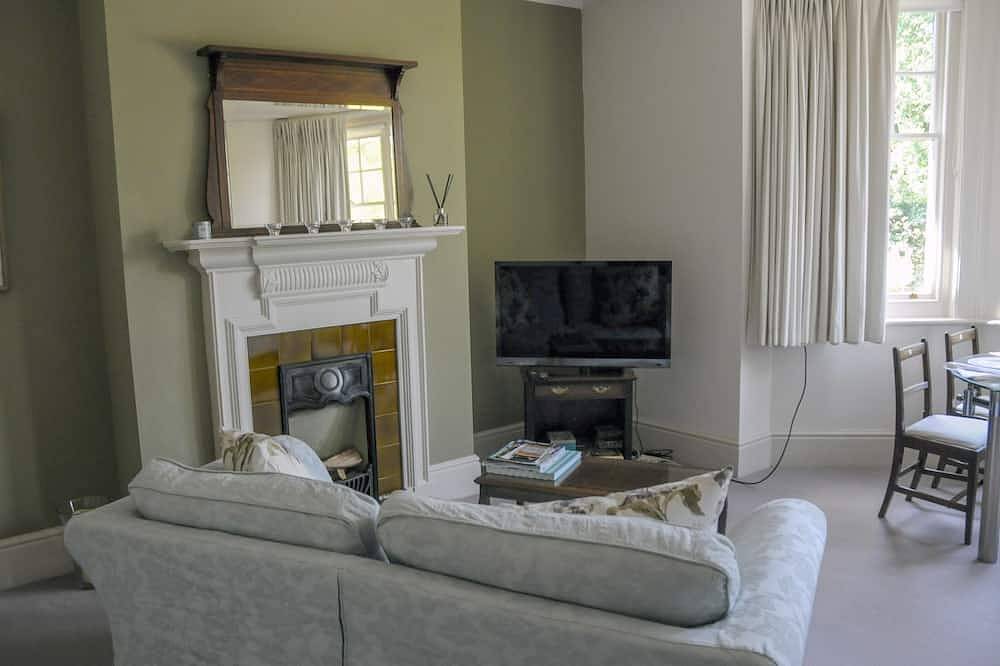 Entire apartment, Saffrons Apartment, Eastbourne in Eastbourne, East Sussex