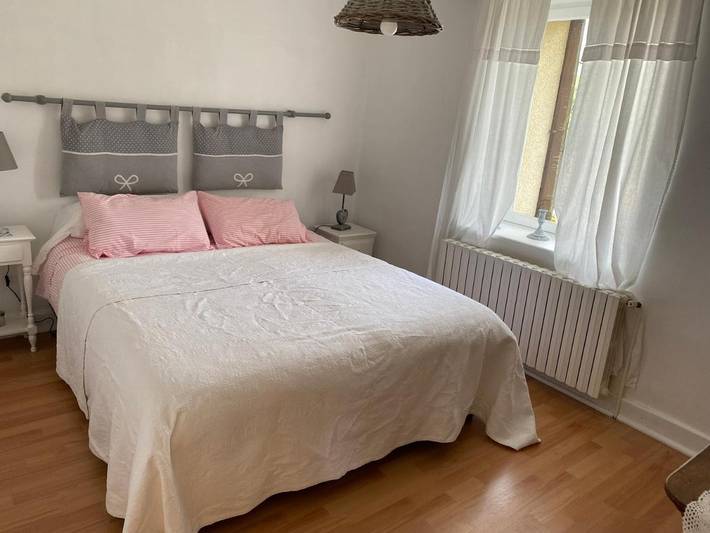 Location de vacances pour 3 personnes, animaux acceptés à Chalmazel