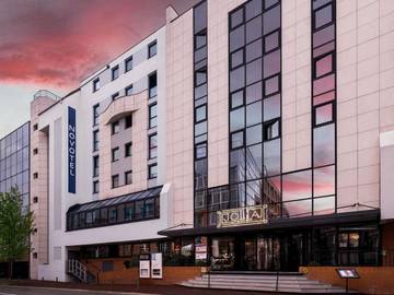 Hôtel pour 2 personnes, animaux acceptés à Suresnes