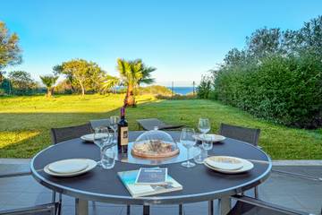 Gîte pour 4 personnes, avec jardin, adapté aux familles à Golfo Aranci