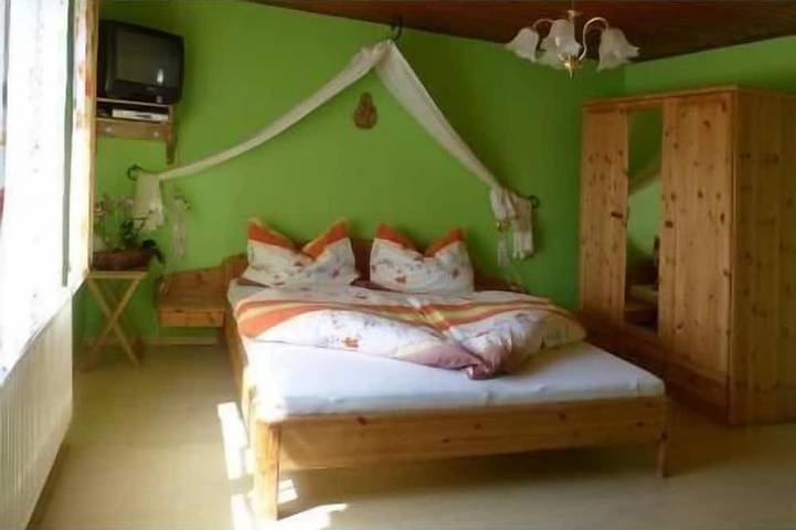 Ferienwohnung für 4 Personen, mit Pool und Garten, mit Haustier - 1