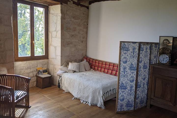 Location de vacances pour 17 personnes, animaux acceptés à Carennac - 2