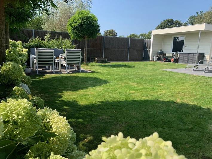 Chalet für 6 Personen, mit Terrasse und Garten in Renesse