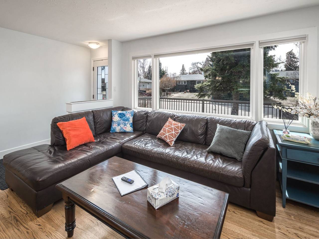 E Home Ganzes Haus 5br2ba Zentral bei chinook mall in Calgary, Kanadische Rocky Mountains