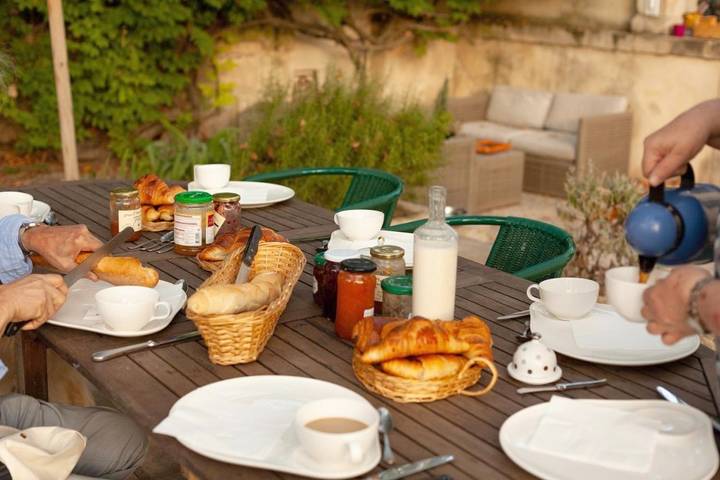Chambre d’hôte pour 4 personnes, avec jardin et terrasse, animaux acceptés à Arles - 4