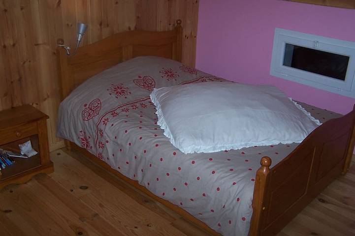 Location de vacances pour 6 personnes, avec terrasse et jardin à Les Estables - 3