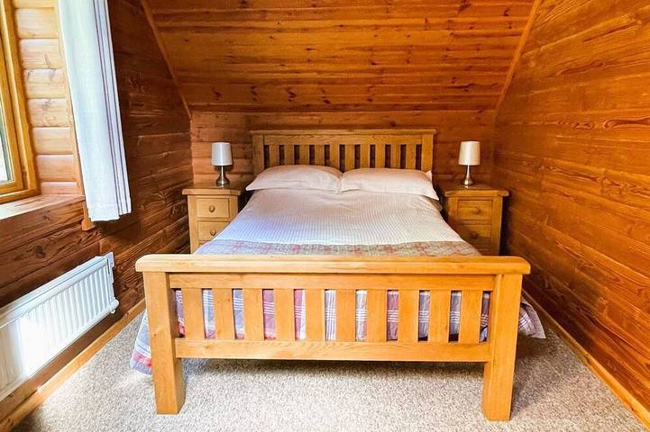 A cosy log cabin  nestled in the woods. next to the river Deveron in Aberdeenshire