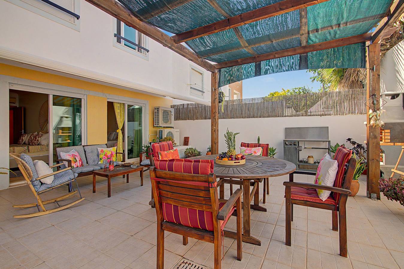 Ganze Wohnung, Apartment 'Magnolia' mit privater Terrasse, Wlan und Klimaanlage in Tavira, Tavira (Santa Maria)