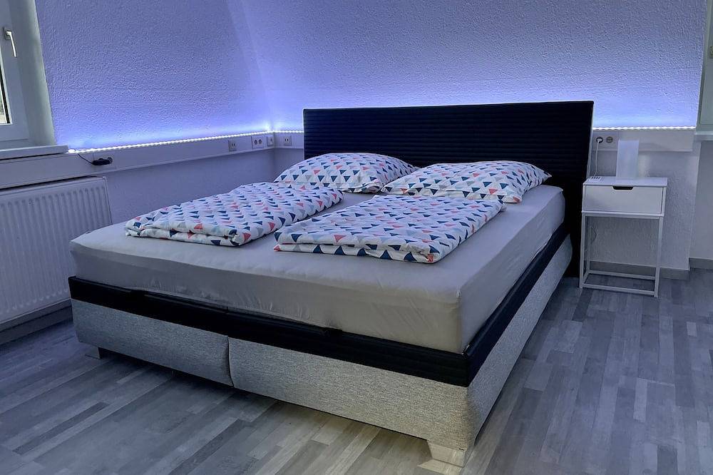 Ganze Wohnung, Ferienwohnung “Tuning-Bus\" in Erfurt, in der Nähe des Nordstrandes in Erfurt, Thüringer Kernland