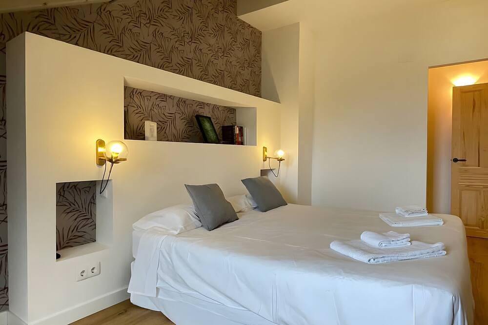 Holiday Home 'Río Tío Cocinas' with Mountain Views, Balcony and Wi-Fi in Real Sitio de San Ildefonso, Segovia Province