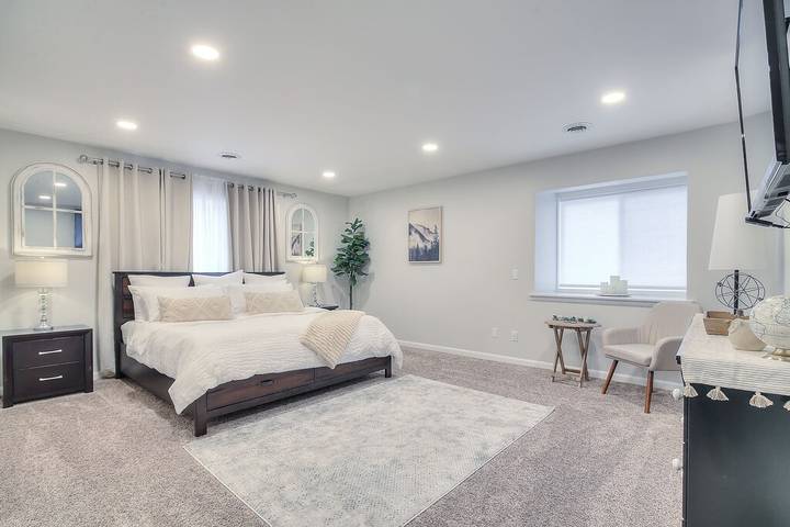 Barn for 16 people, with yard in Juneau