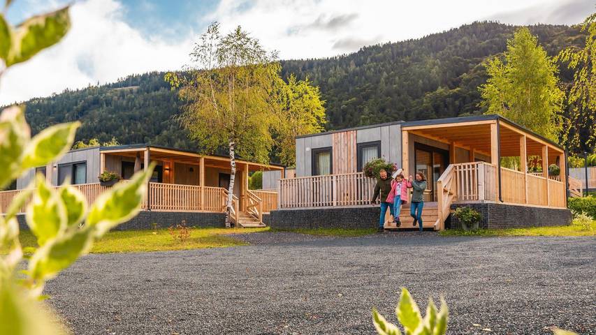 Ferienhaus für 2 Personen, mit Balkon/Terrasse und Terrasse sowie Seeblick am Ossiacher See