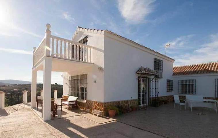 Chalet para 6 personas, con Terraza además de Jardín y Piscina en Parque natural de Los Alcornocales