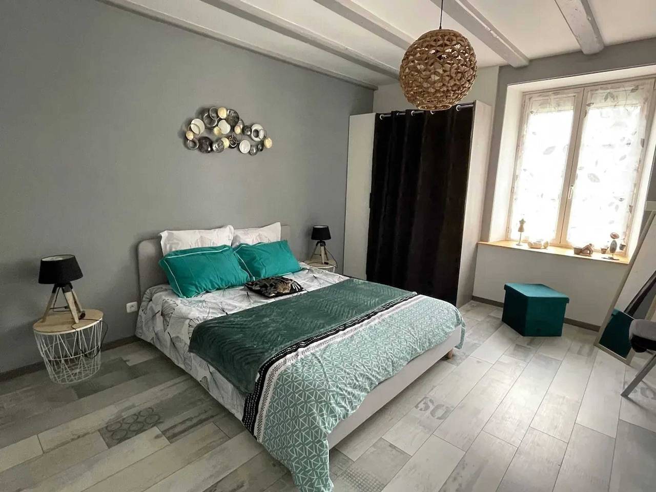 Appartement entier, Appartement avec terrasse à Longevelle-sur-Doubs, 80 m² in Notre Dame de la Paix, Doubs