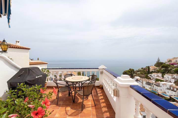 Ferienwohnung für 4 Personen, mit Garten und Kinderpool in Nerja - 2