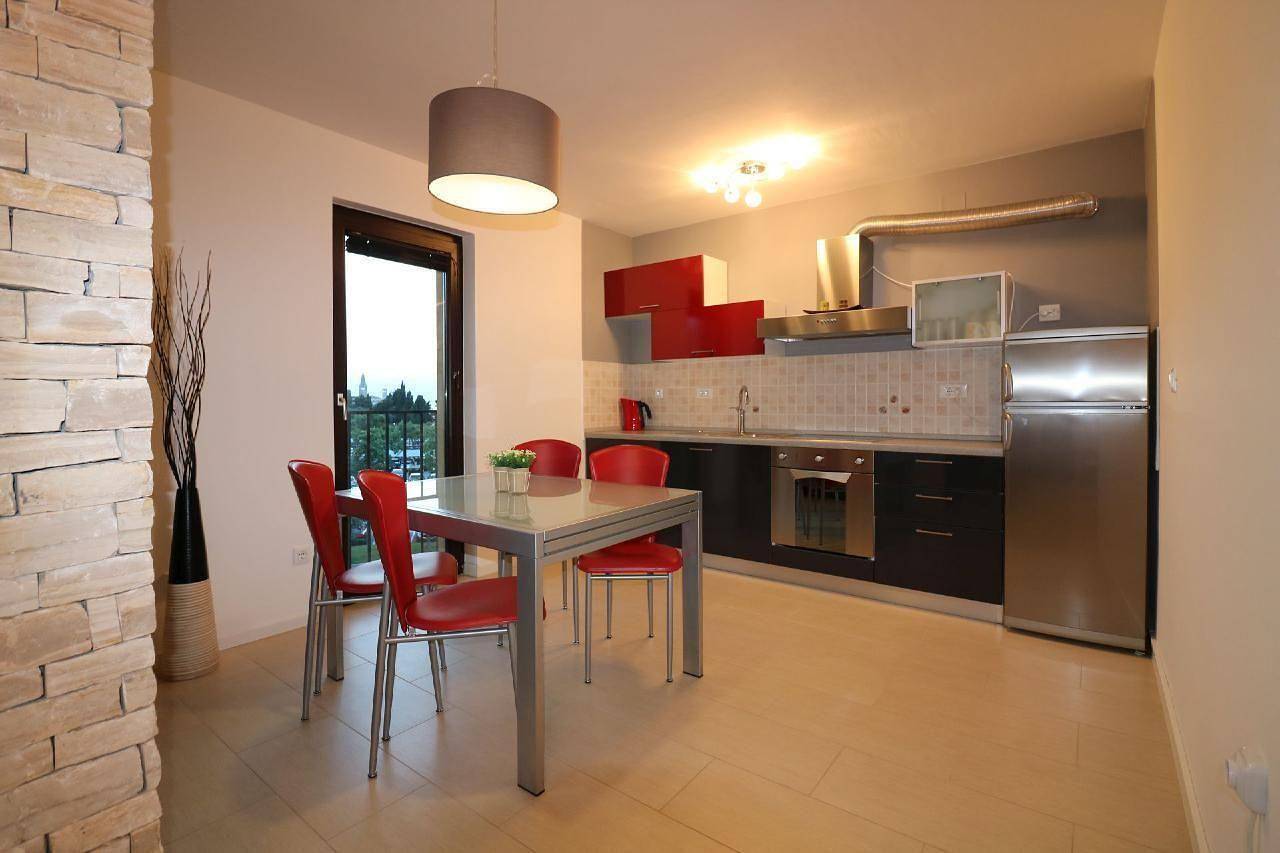 Ganze Ferienwohnung, Fewo "Lorena Premium" mit Blick auf das Wasser in Poreč, Porec und Umgebung