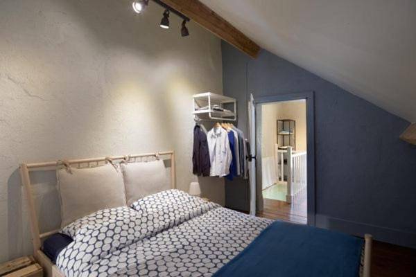 Chambre d’hôte pour 5 personnes, avec vue ainsi que piscine et jardin dans le Puy-de-Dôme - 4