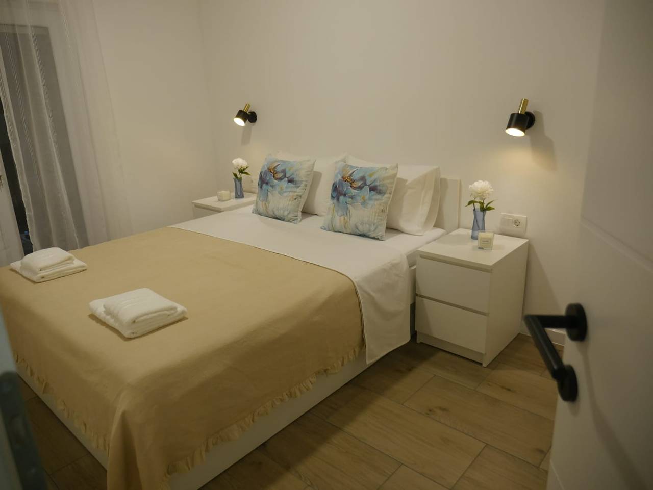 Ganze Ferienwohnung, Ferienwohnung für 6 Personen mit Terrasse in Imotski, Makarska Riviera