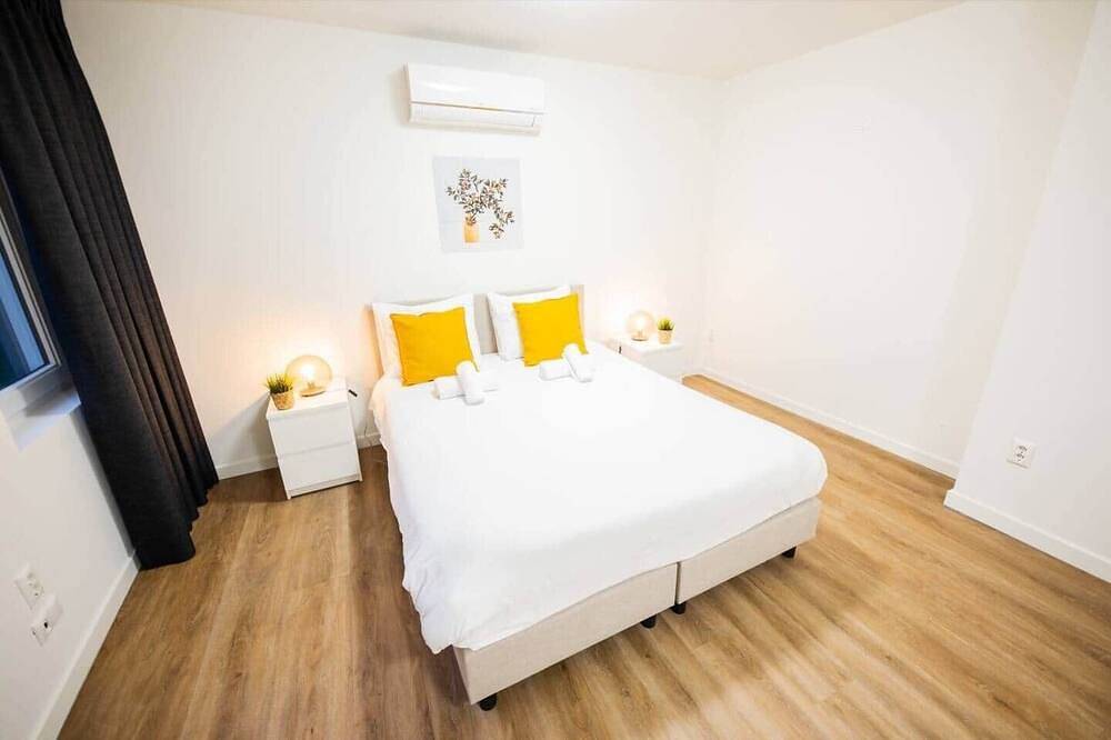 Geheel appartement, Great 95m2 Two-Bedroom Apartment (We-39) in Tiel, Betuwe