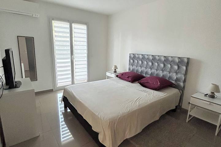 Location de vacances pour 8 personnes, avec jardin à Alénya - 2