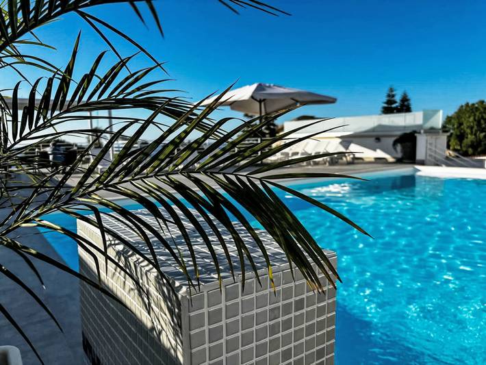 Casa vacanza per 4 persone, con Terrazza e Giardino nonché Piscina e Vista lago a Balestrate