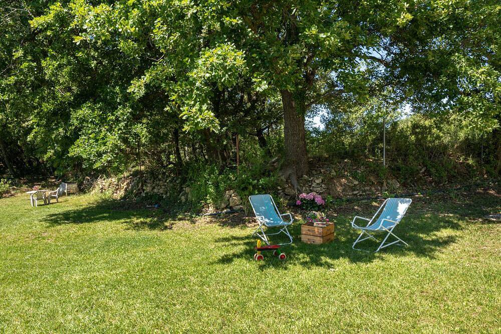 Gîte à la ferme: Des Vacances Autrement! in Lauris, Parc naturel régional du Luberon