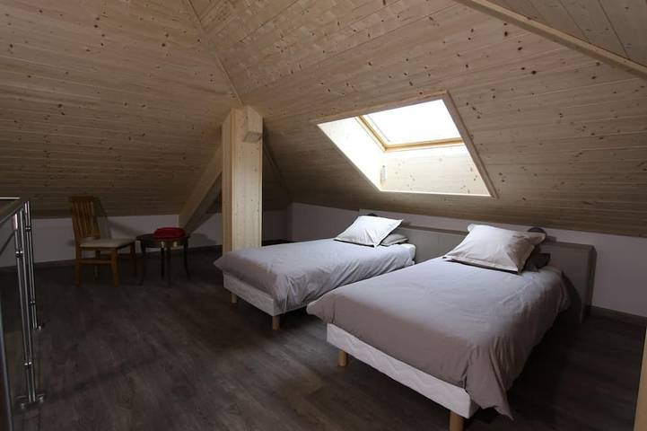 Gîte pour 8 personnes, avec jardin à Faverges - 3