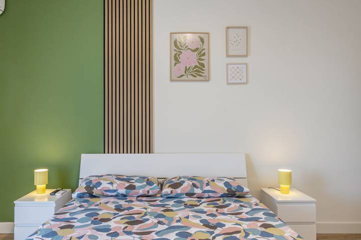 Apartment 'Room 002' with Sea View, Wi-Fi, and Air Conditioning in Catania, Catania Province