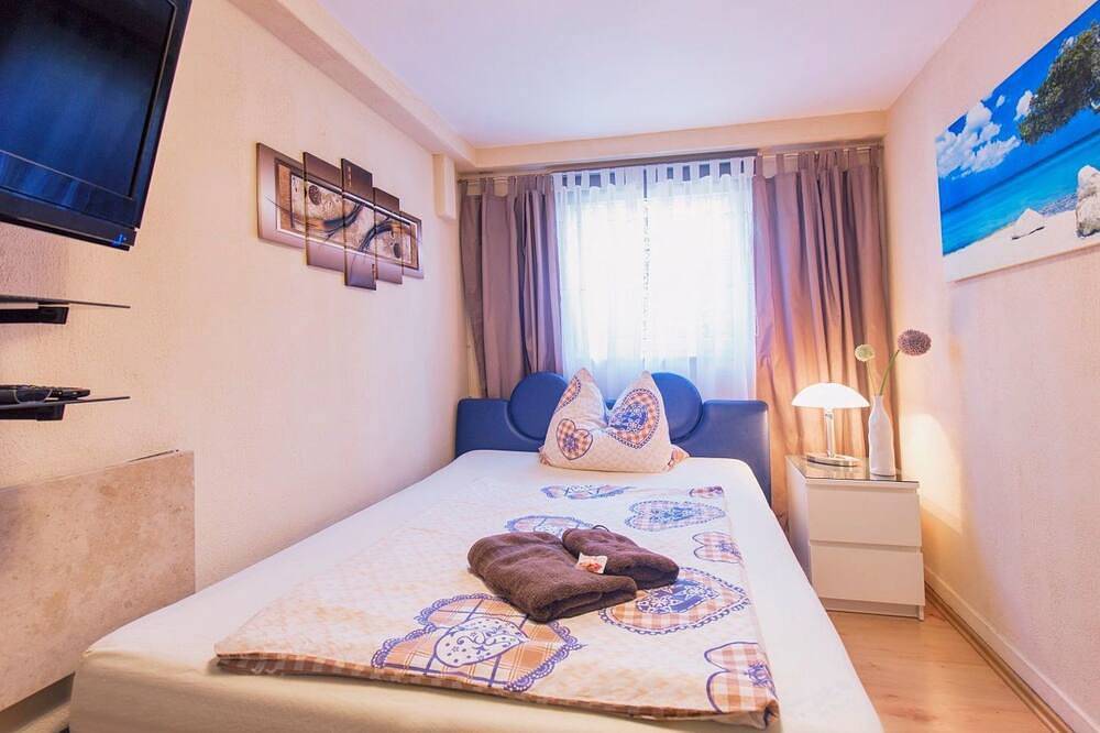 Ganze Wohnung, 4 Sterne Ferienwohnung mit 3 Schlafzimmern in Hünfelden, Landkreis Limburg-Weilburg