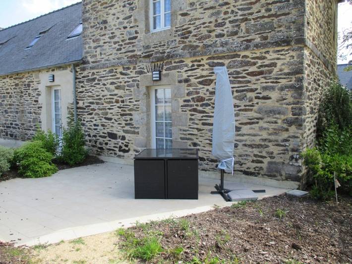 Gîte pour 2 personnes, avec jardin ainsi que piscine et terrasse à Langoat - 2