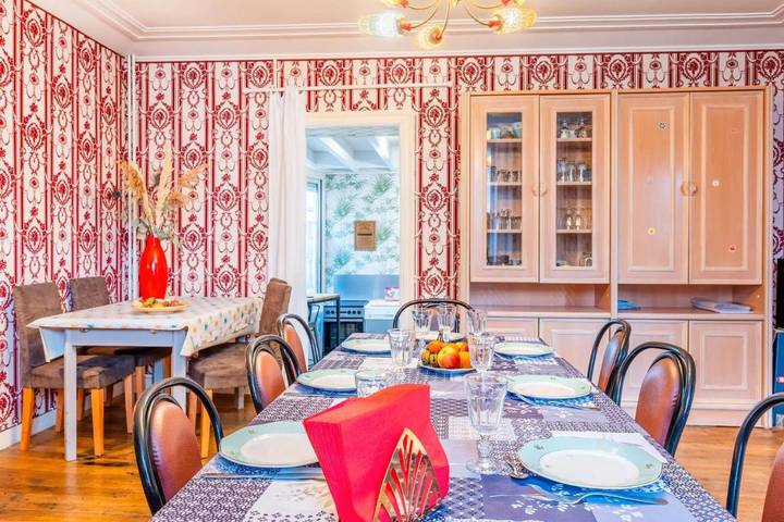 Location de vacances pour 9 personnes, avec terrasse, animaux acceptés à Montournais