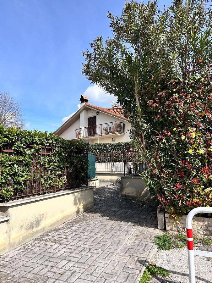 Double Room in Monterotondo, Province de Rome