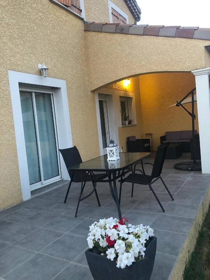 Double Room with Garden View in Tain-l'Hermitage, Région de Valence