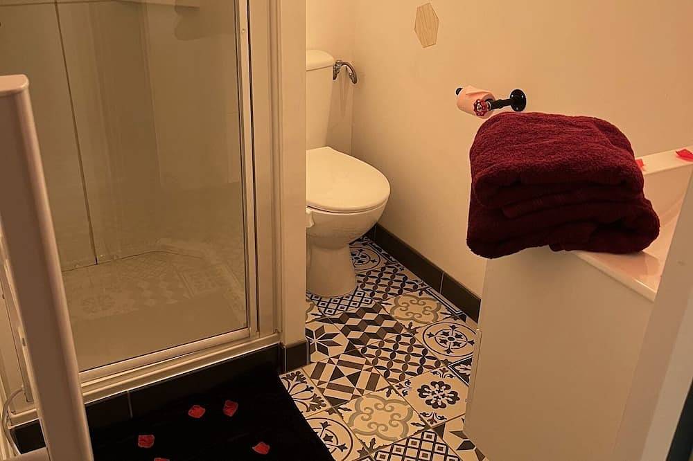 Entire apartment, Loveroom spa Piscine Sauna in Moëlan-sur-Mer, Côte de Cornouaille