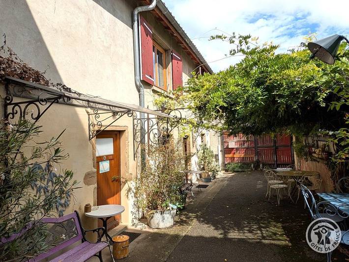 Gîte pour 2 personnes, avec jardin à Vaulx-en-Velin