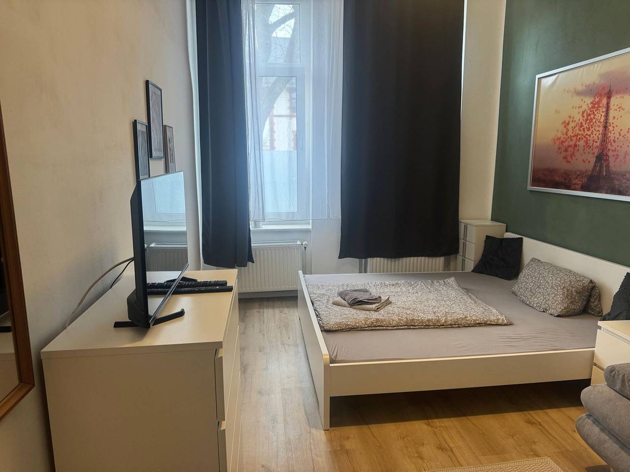 Ganze Wohnung, Gemütliches Appartement "Gudrun" in Halle inklusive Parkplatz in Halle (Saale), Saale-Unstrut