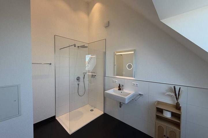 Ganze Wohnung, Premium Penthouse 5P 14 Min Legoland | Dg + Voll-Küche in Burgau, Bayerisch Schwaben