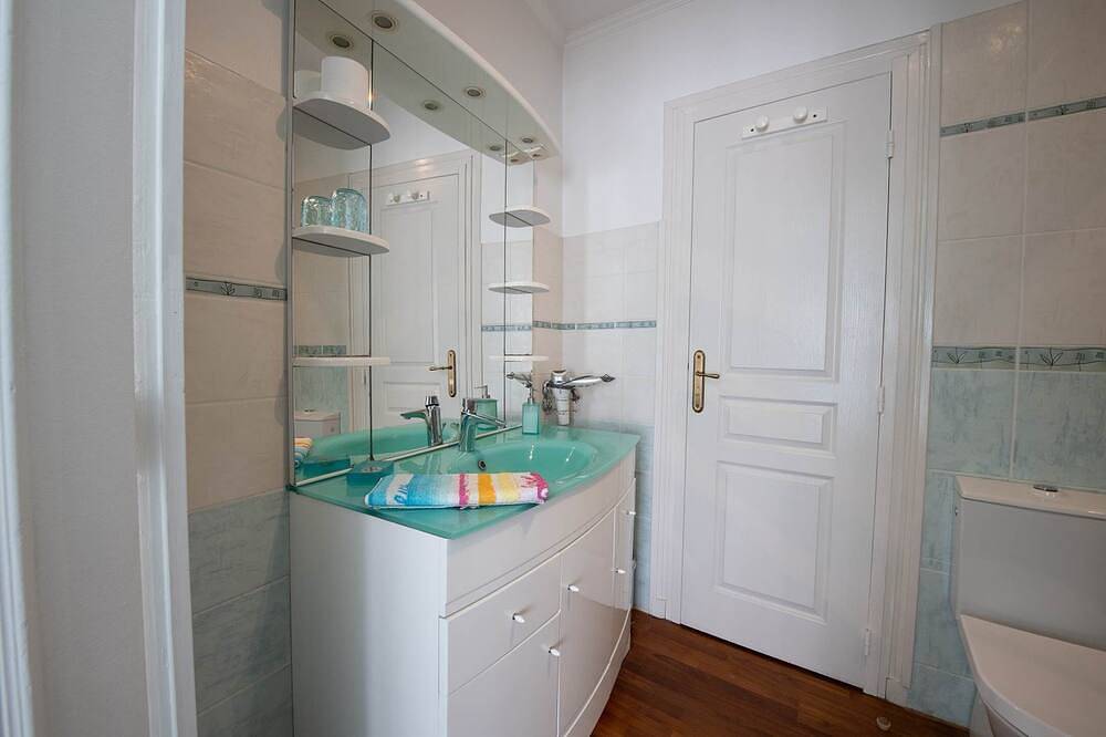 Apartamento entero, Habitación colorida - Aspe in Oloron-Sainte-Marie, Béarn