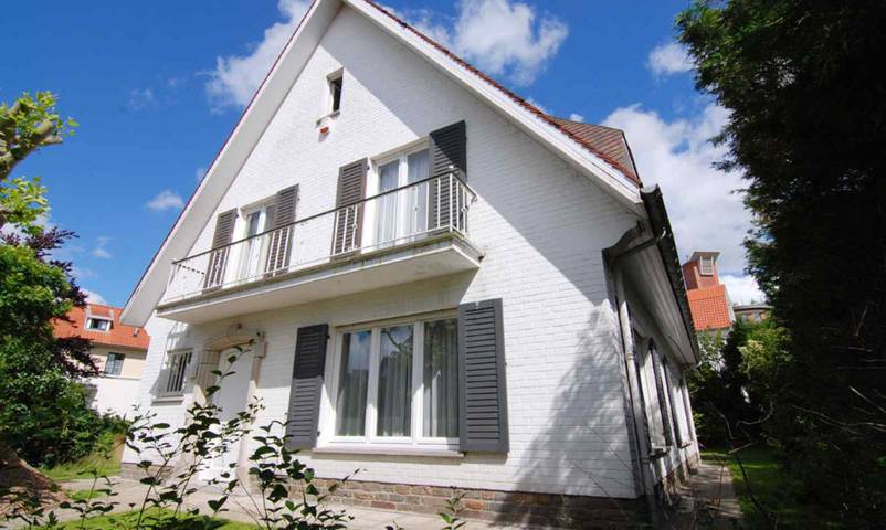 Villa für 24 Personen, mit Garten und Terrasse - 1