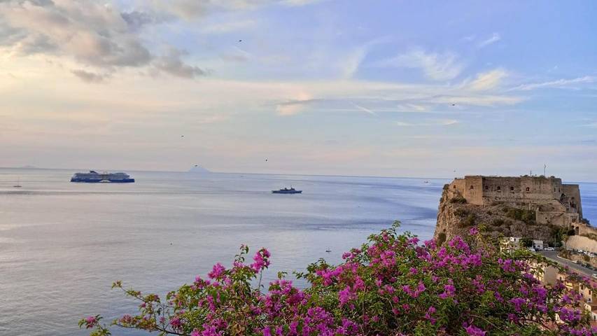 Maison d’hôte pour 2 personnes, avec Terrasse et Vue à Scilla