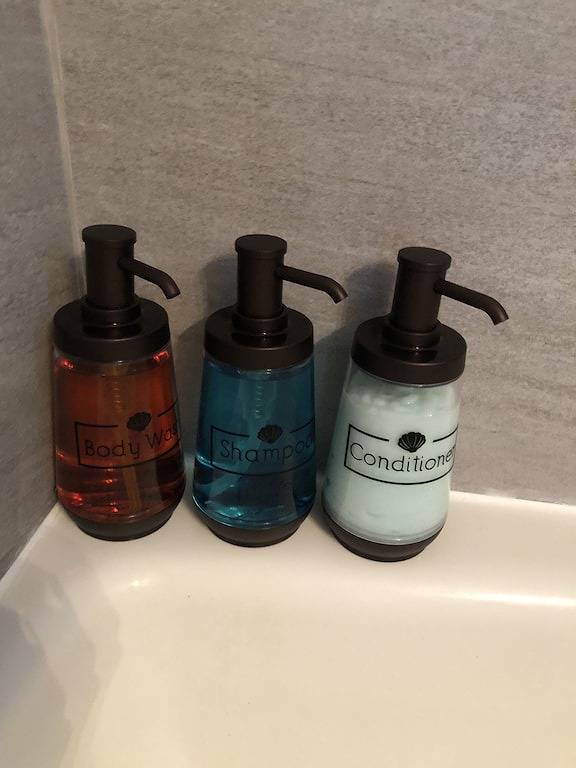 Bright Cheery House w/ outlet for Ev Charge, fire pit, close to beach & trails in Ocean Shores, Grays Harbor County