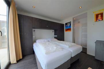Vacation Rental for 4 Guests in Zeeland Coast, Zeelandic Flanders, Picture 4