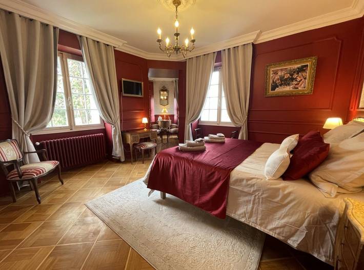 Chambre d’hôte pour 2 personnes, avec jardin ainsi que piscine et sauna dans la Loire - 4