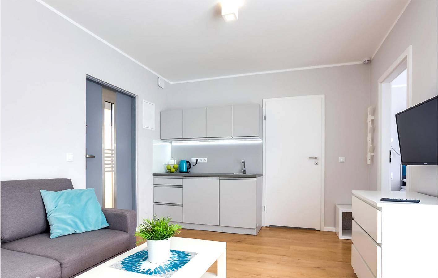 Ferienhaus für 5 Personen mit Terrasse in Rewal, Powiat gryficki