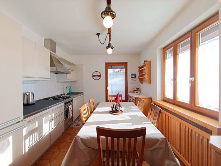 Appartamento per 6 persone, con balcone a Predazzo