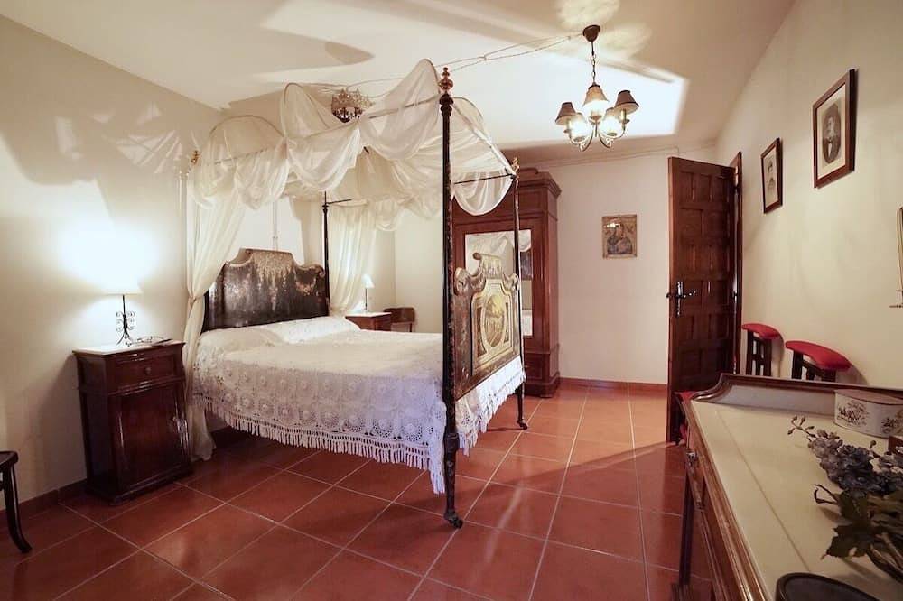 Luxury mansion in the historic center of Guadix Rooms (Granada) in Guadix, Geoparque de Granada