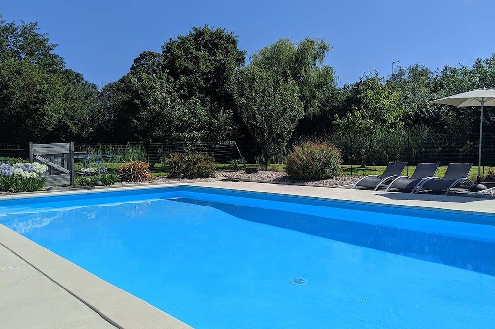 Location De Vacances pour 8 Personnes dans Vesly, Cotentin